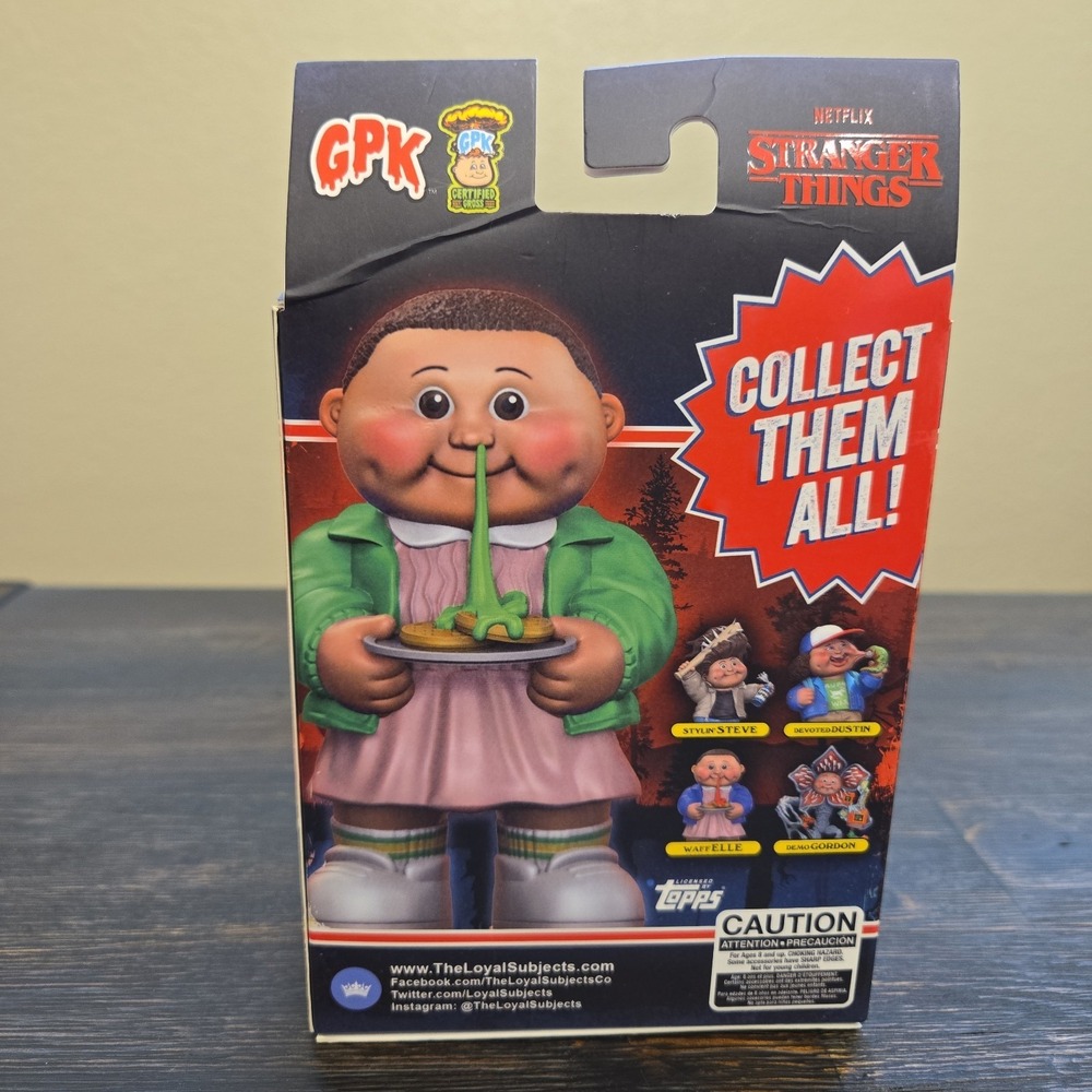 Garbage Pail Kids Stranger Things Waffelle Glow Figure 2022 Convention Exclusive - Picture 3 of 6